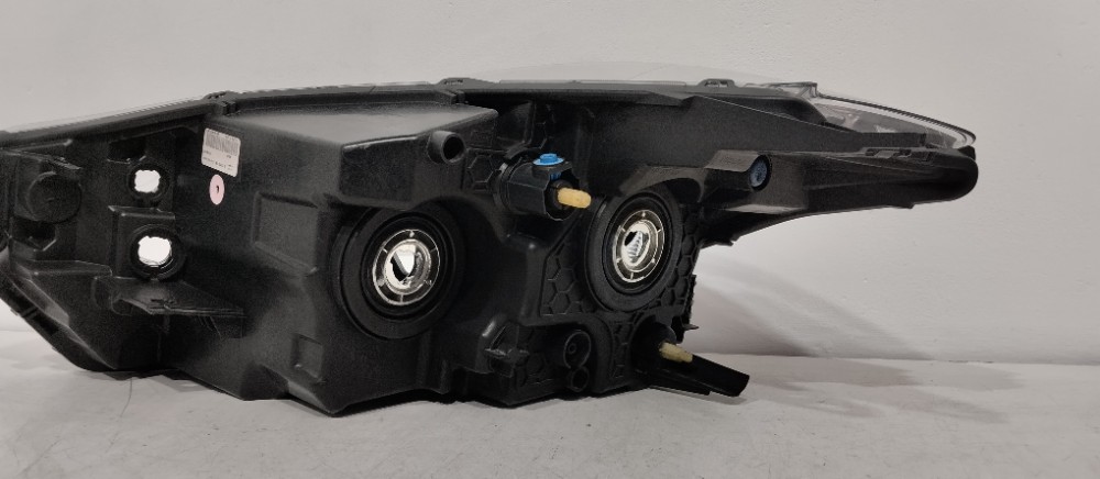 Farol  Direito Nissan Kicks  Sem Led 2017 A 2020 Recuperado. 3