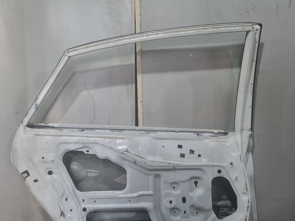 Porta Traseira Do Lado Esquerdo Nissan Sentra 2013/2016 Traseira Esquerdo 6