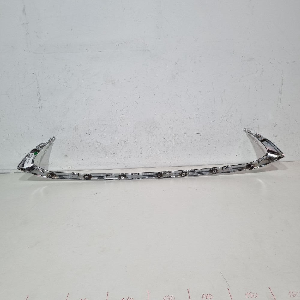 Moldura Inferior Da Grade Lexus Is300 Modelos 2020/2022 9