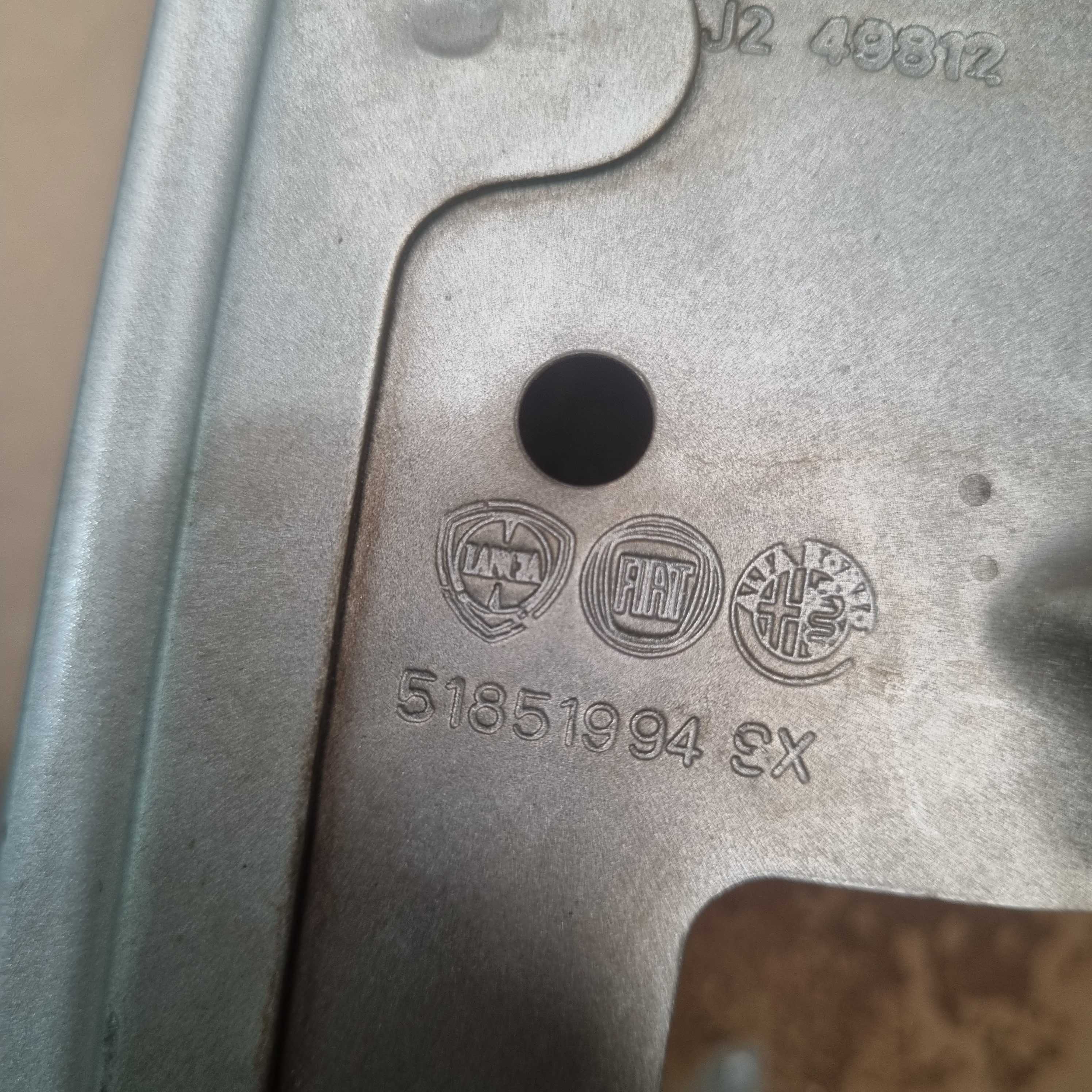 Paralama Do Lado Direito  Fiat Palio Modelos 2013/2018 5