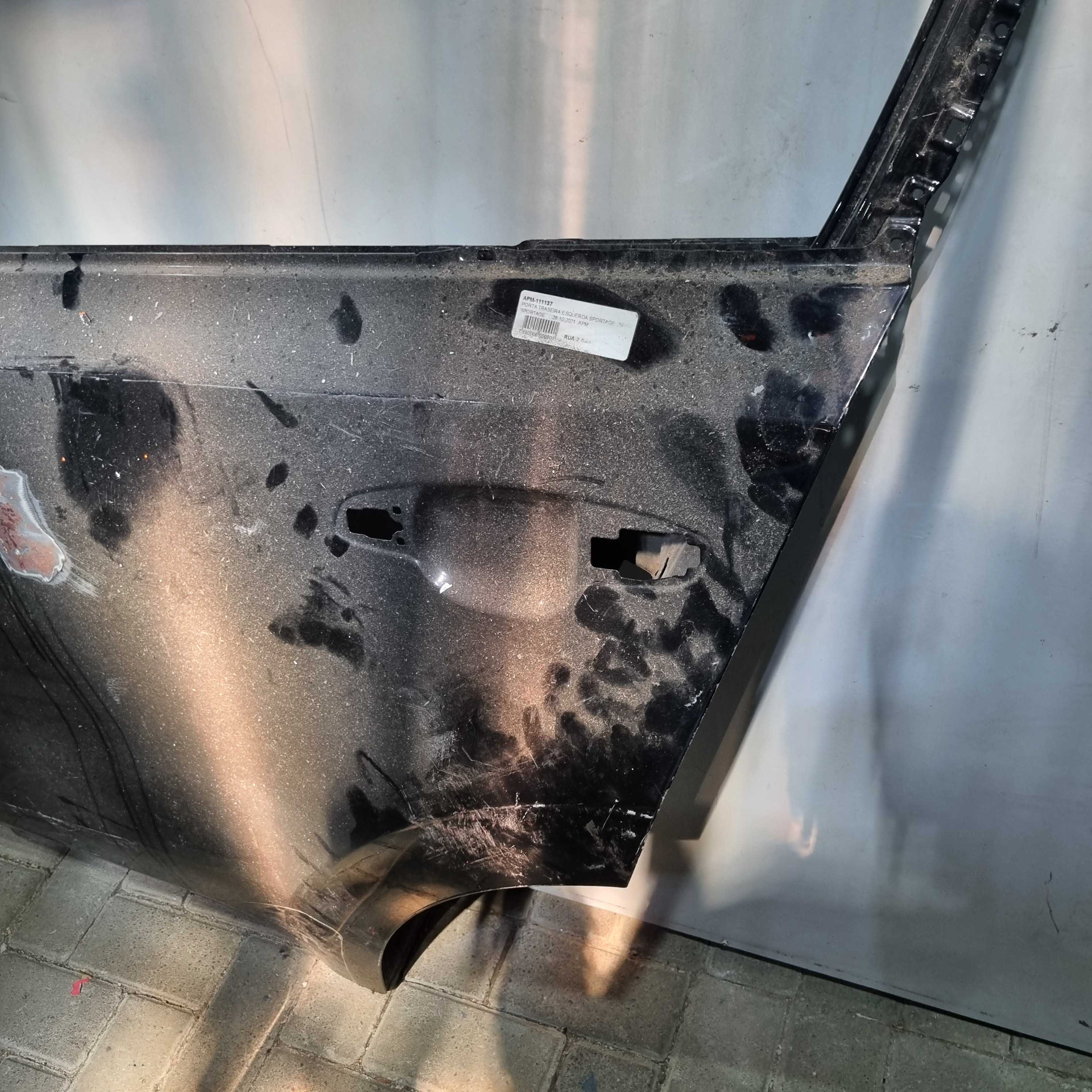 Porta traseira lado esquerdo recuperada Sportage 16/19 4