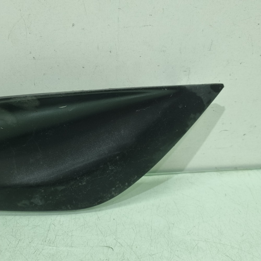 Moldura Do Cibié Direito Nissan Versa Modelos 2016/2019 2