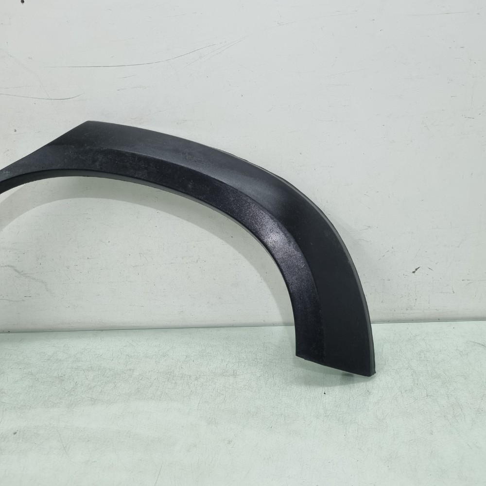 Moldura Traseira Esquerda Fiat Fastback 2021/2024 Recuperada 3