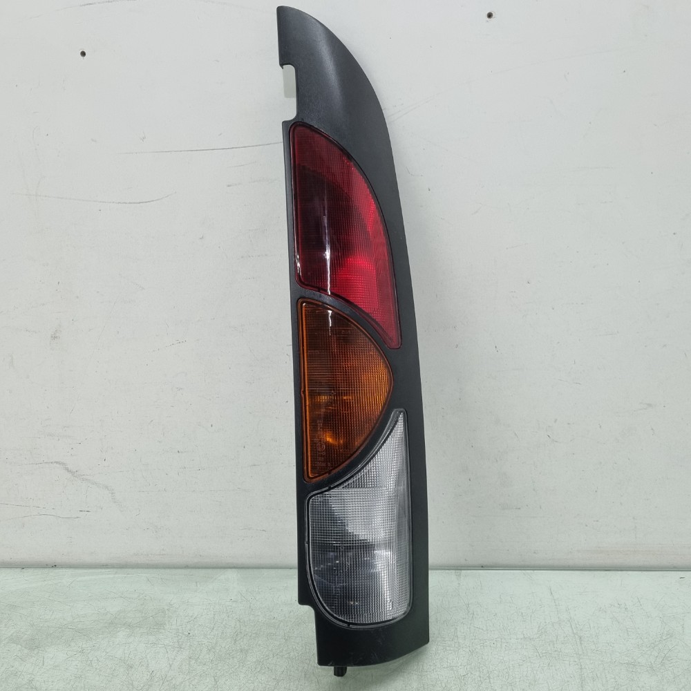 Lanterna Traseira Direita Renault Kangoo 2013/2016 1
