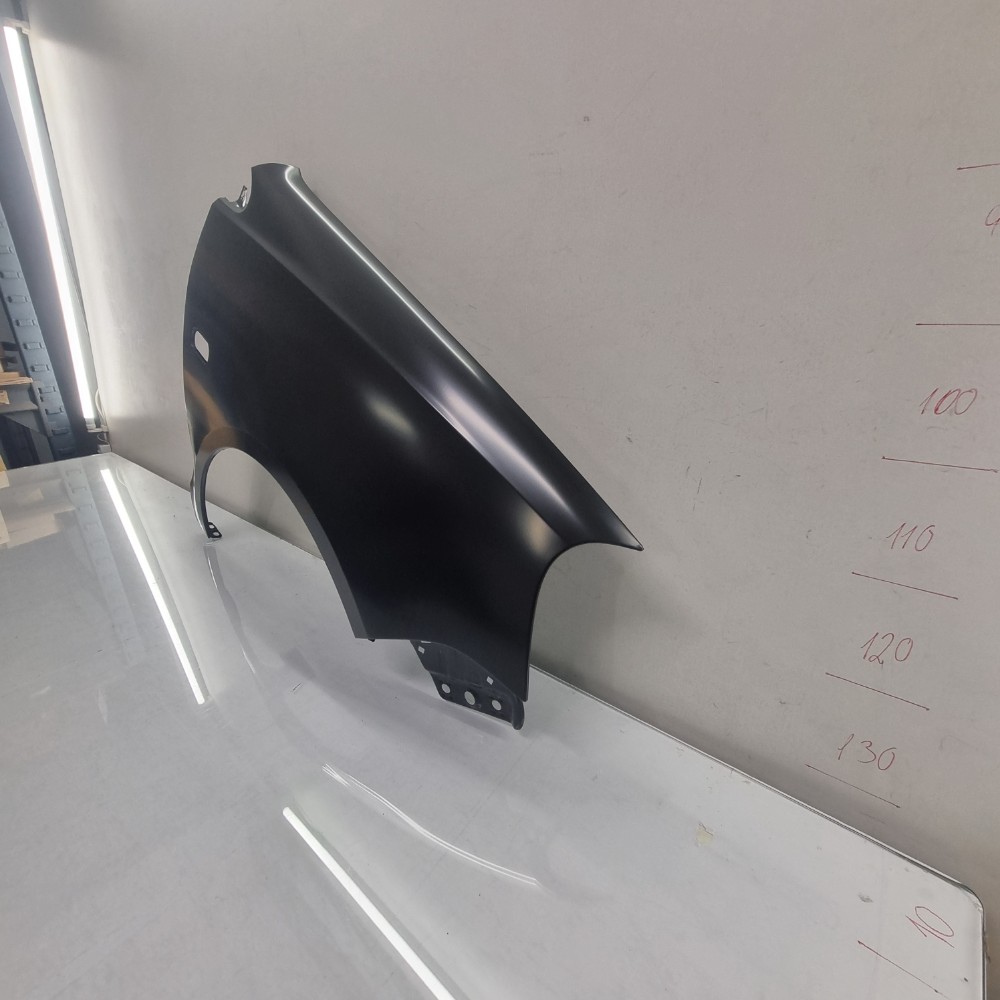 Paralama Dianteiro Direito C/furo Volkswagen Polo 2007/2010 2