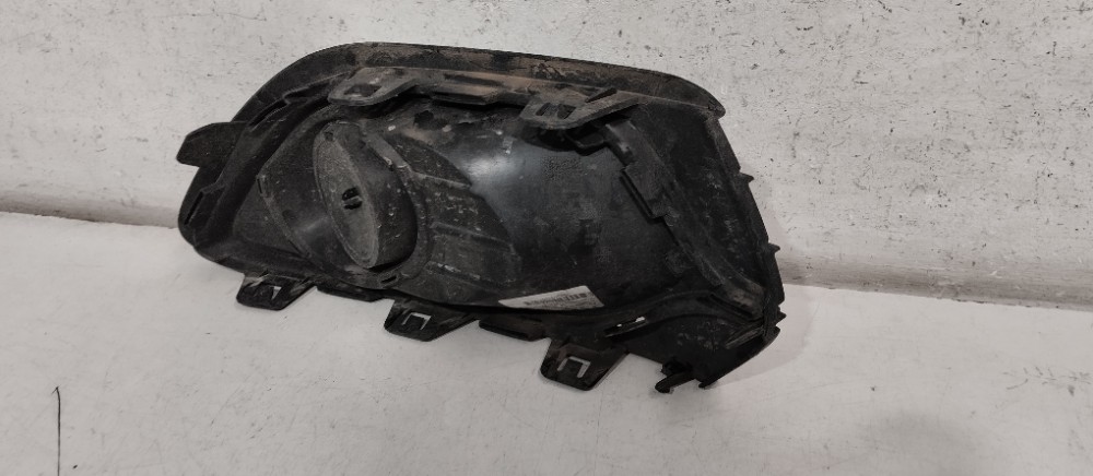 Moldura Milha Lado Esquerdo Renault Sandero 2017 Original 4
