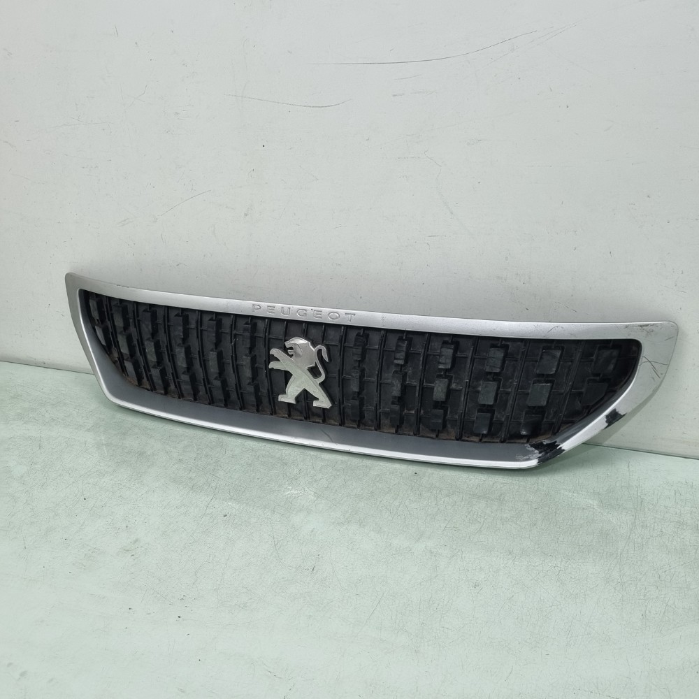 Grade Superior Peugeot Expert 2020/2023 Recuperado 2