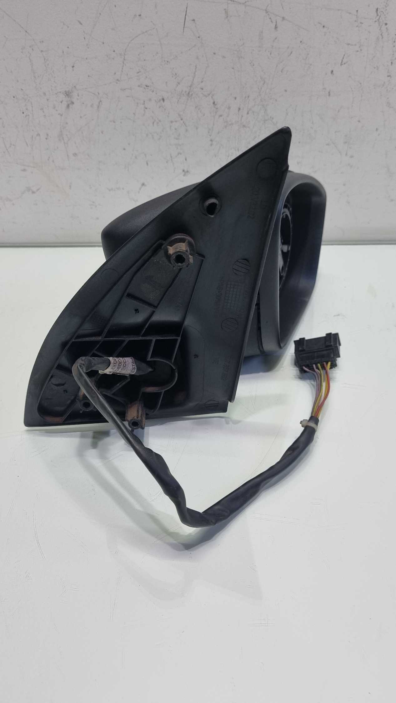 Retrovisor direito eletrico Volkswagen Gol modelo 2012/2017 1