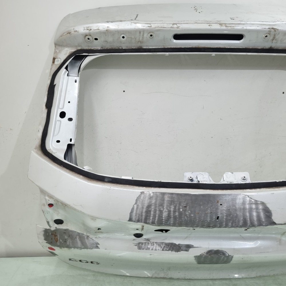 Tampa Traseira Peugeot 208 2020/2024 Recon 7