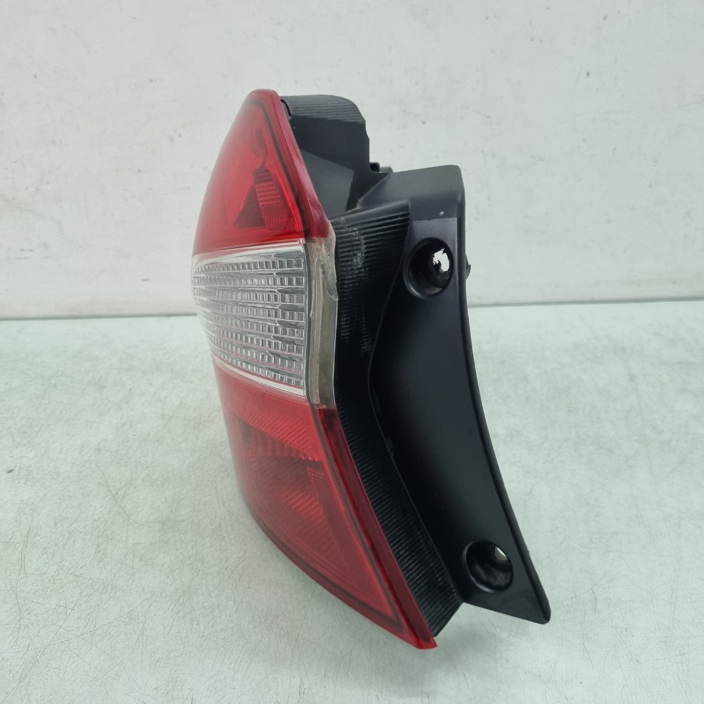 Lanterna Esquerda Ford KA sedan 2018/2022 Recuperada 3