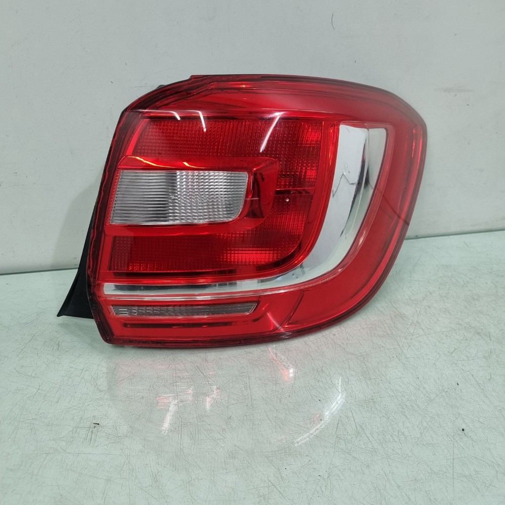 Lanterna Lado Direito Renault Sandero 2016/2019 Recuperado. Direito/passageiro 2