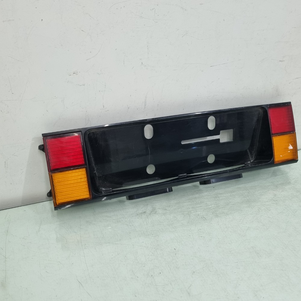 Moldura da Placa Usada Original Volkswagen Santana 91/96 Rec 4