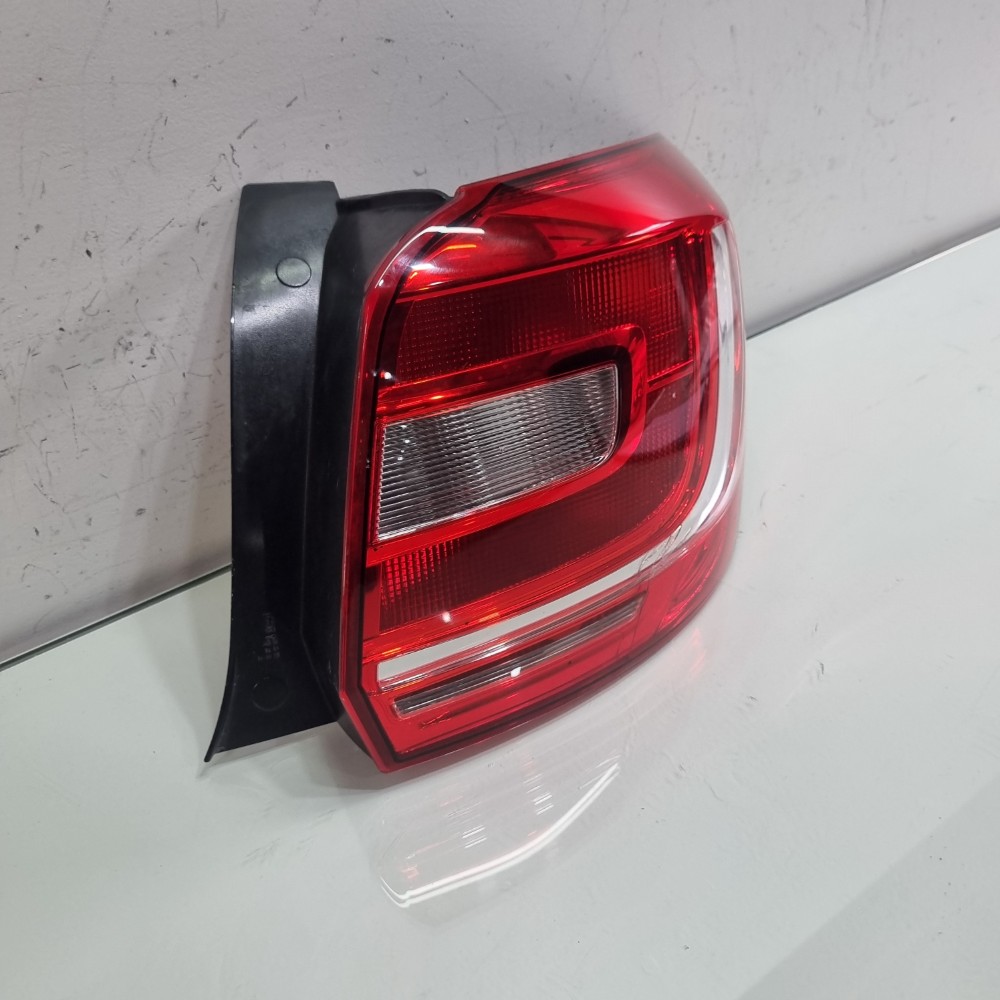 Lanterna Do Lado Direito Renault Sandero Modelos 2016/2019 Direito/passageiro 2