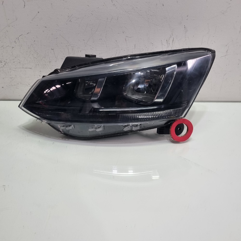 Farol Esquerdo Mascara Negra Volkswgen Crossfox 2015/2021 Esquerdo/motorista 1