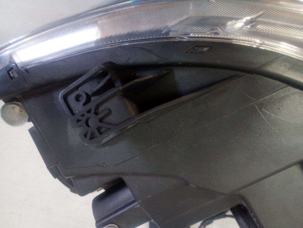 Farol Esquerdo Chevrolet Tracker 2020/2024 Original Esquerdo/motorista 5