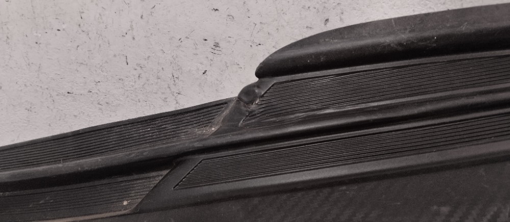 Moldura Milha Esquerda Toyota Etios 2017/2018 Original 5