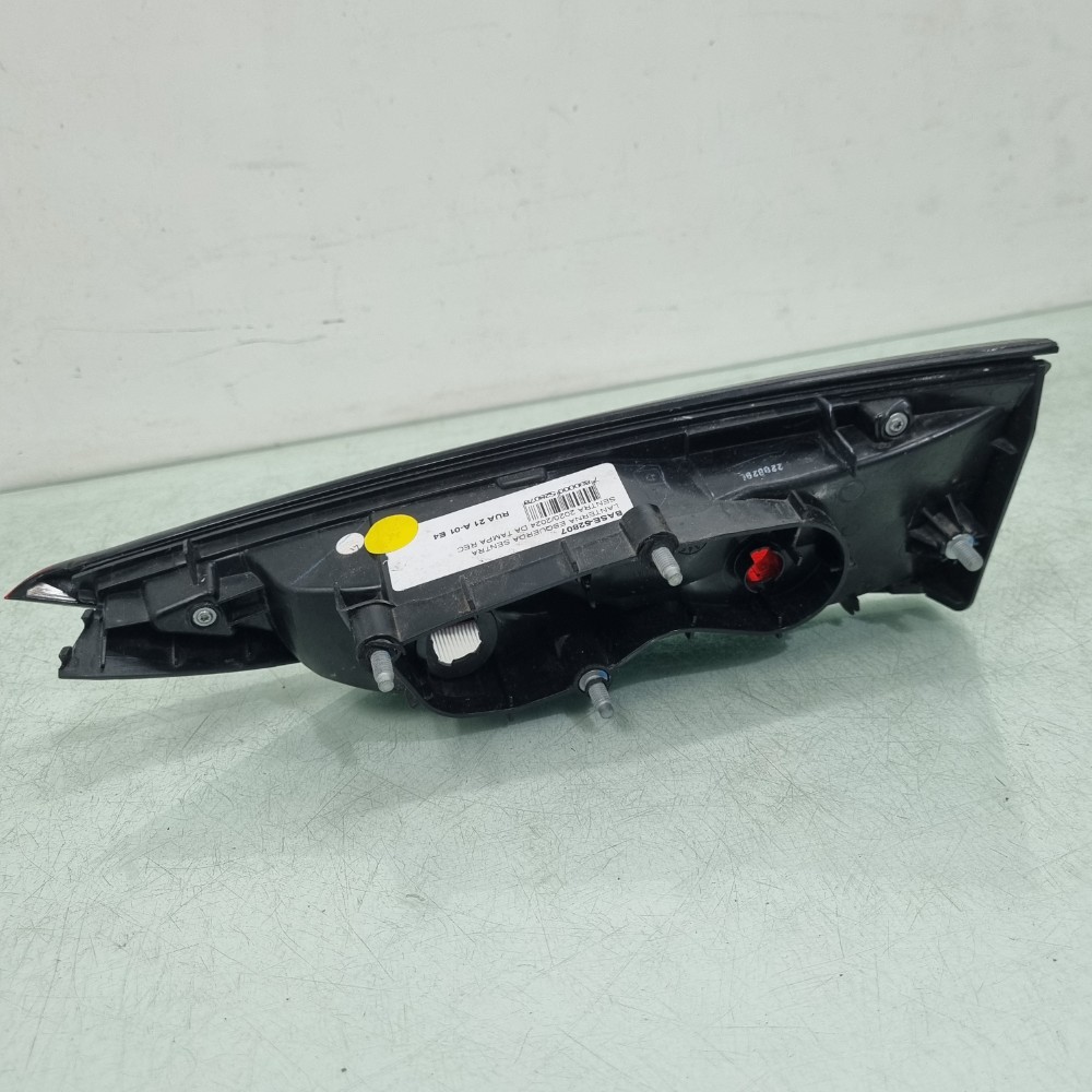 Lanterna Esq Tampa Traseira Nissan Sentra 2020/2023 Seminova 4