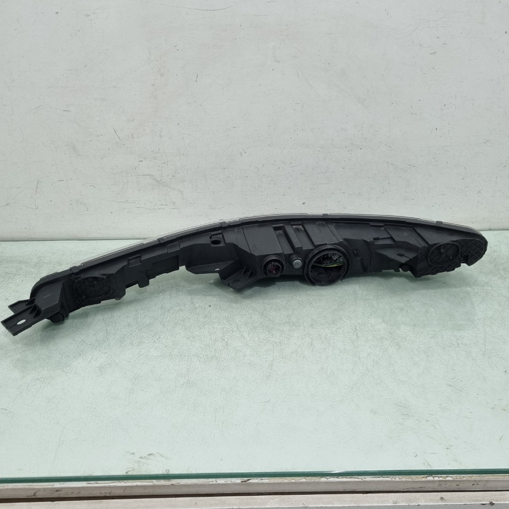 Farol Do Lado Esquerdo Superior Com Led Fiat Toro 2016/2020 – Esquerdo/motorista 3