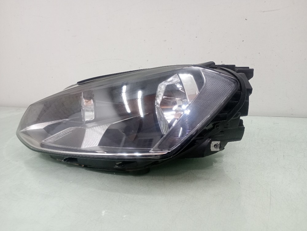 Farol Esquerdo Golf Tsi 2015/2018 Recuperado 2