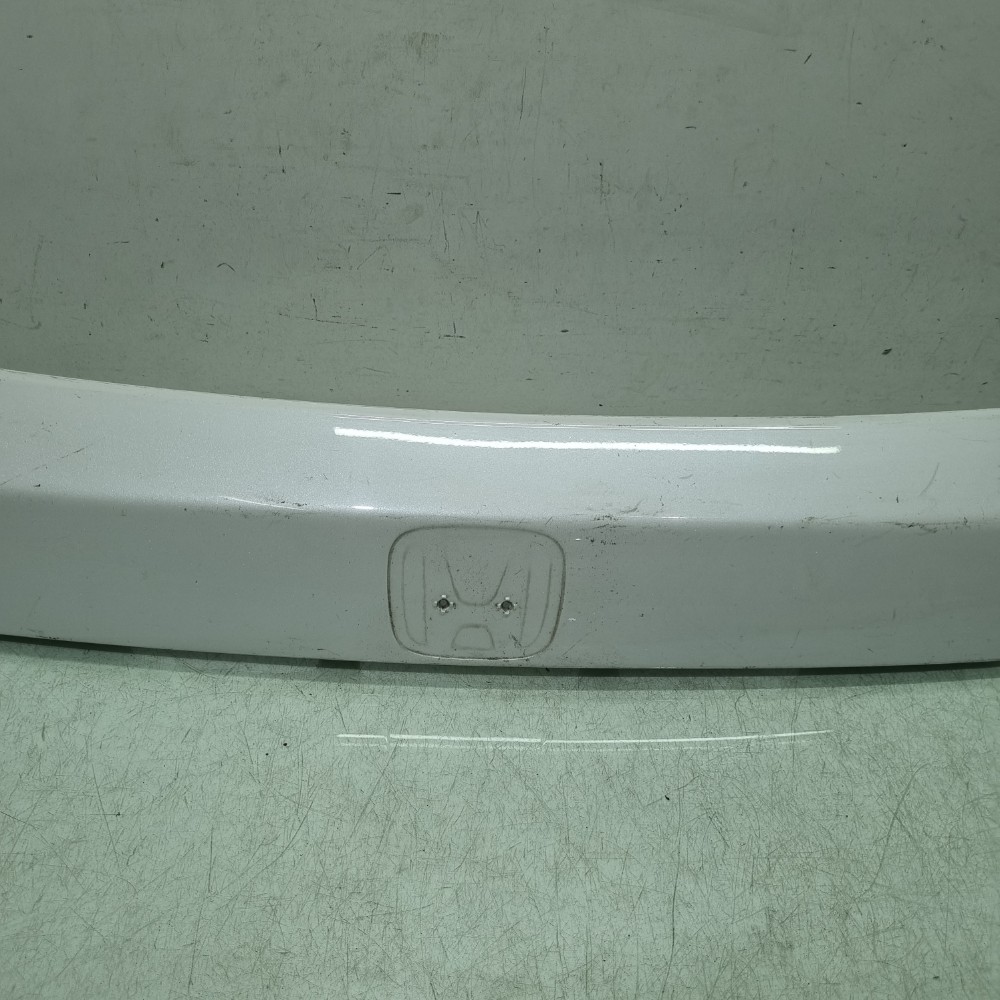 Aplique Tampa Traseira Honda Hr-v Modelos 2015/2018 Branco 6