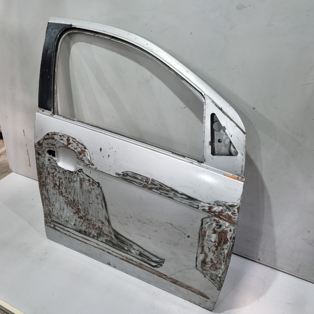 Porta Dianteira Direita Fiat Grand Siena 2013/19 Recuperada. Dianteira 2