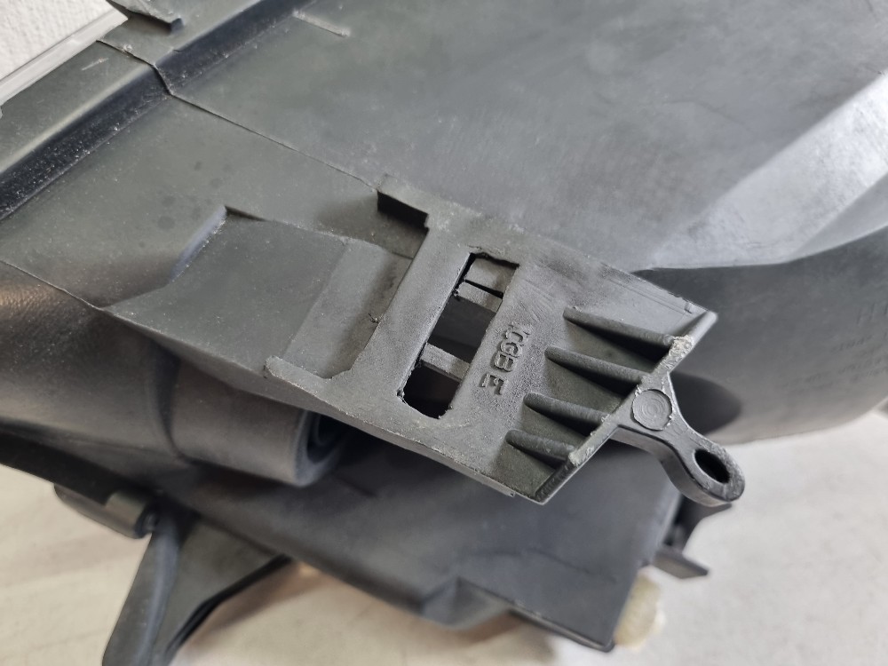 Farol Esquerdo Chevrolet Classic 2010/2016 Recondicionado. 8