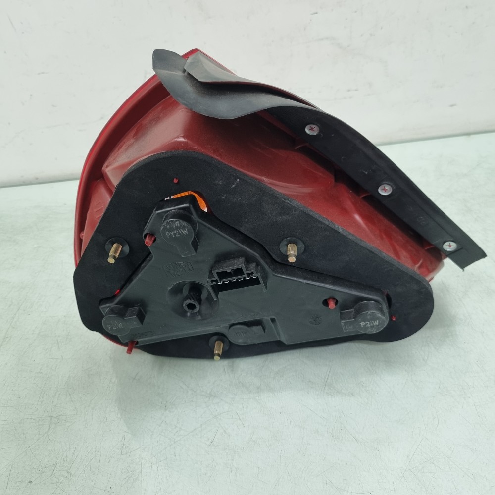 Lanterna Do Lado Direito Fiat Marea 2000/2003 – Direito/passageiro 4