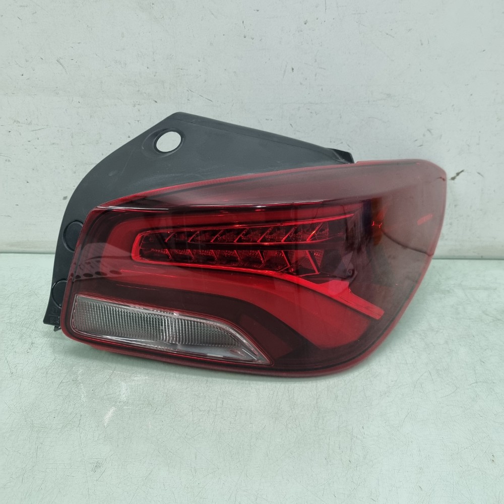 Lanterna Direita Com Led Chevrolet Onix Hatch  2020/2025 Direito/passageiro 1