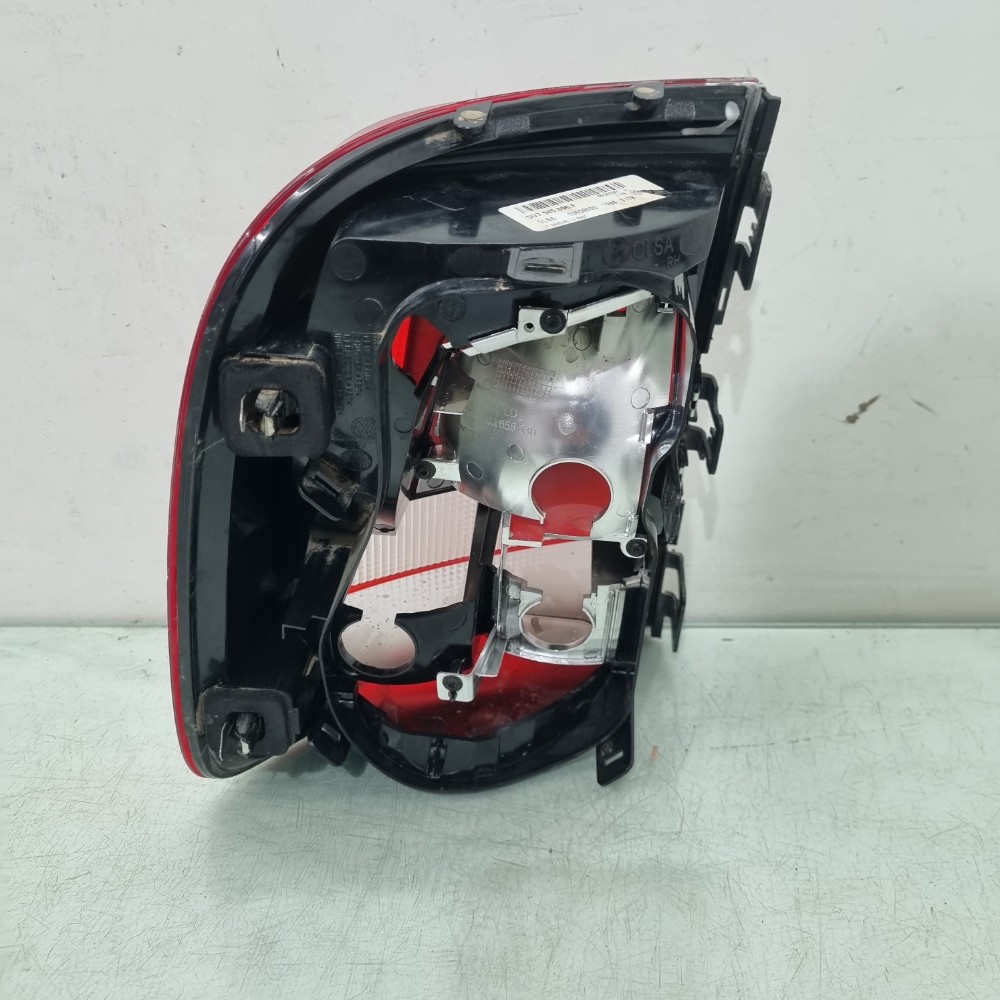 Lanterna Direita Traseira Volkswagen Saveiro 2017/2023 4