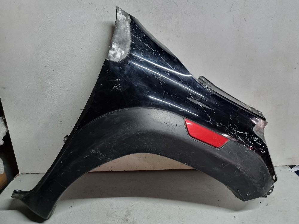 Paralama Direito Toyota Hilux 2021/2024 1