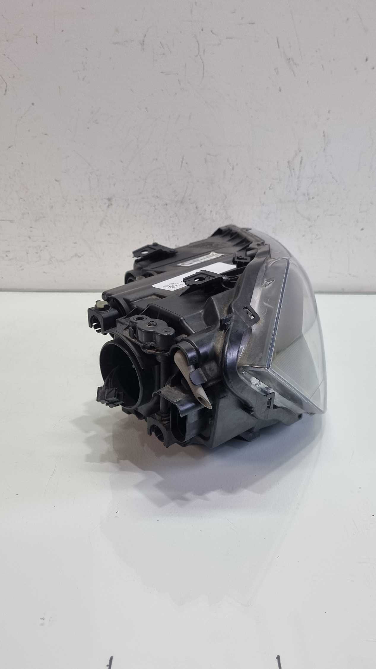 Farol lado direito Volkswagen Polo modelo 2017/2022 3