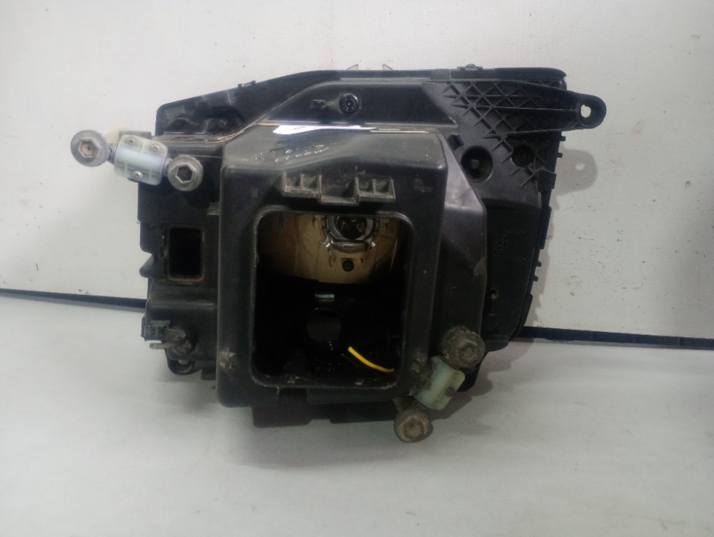 Farol Direito C Led Volkswagen Delivery 2017/2021 Recuperada Direito/passageiro 2