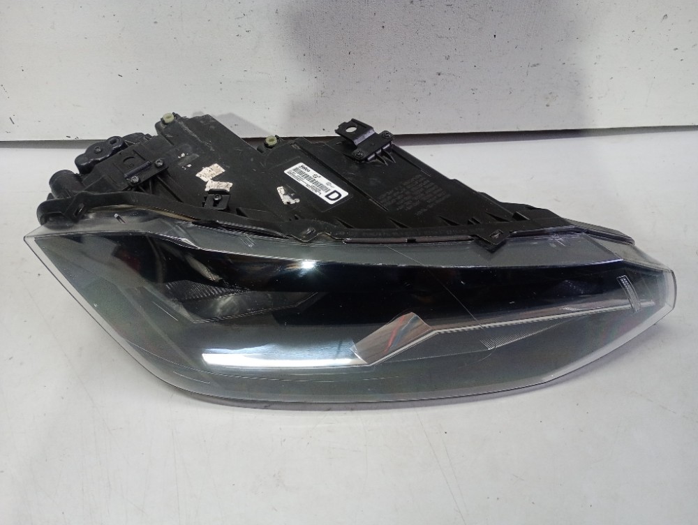 Farol Direito Do Volkswagen Polo 2017/2021 Original Direito/passageiro 2