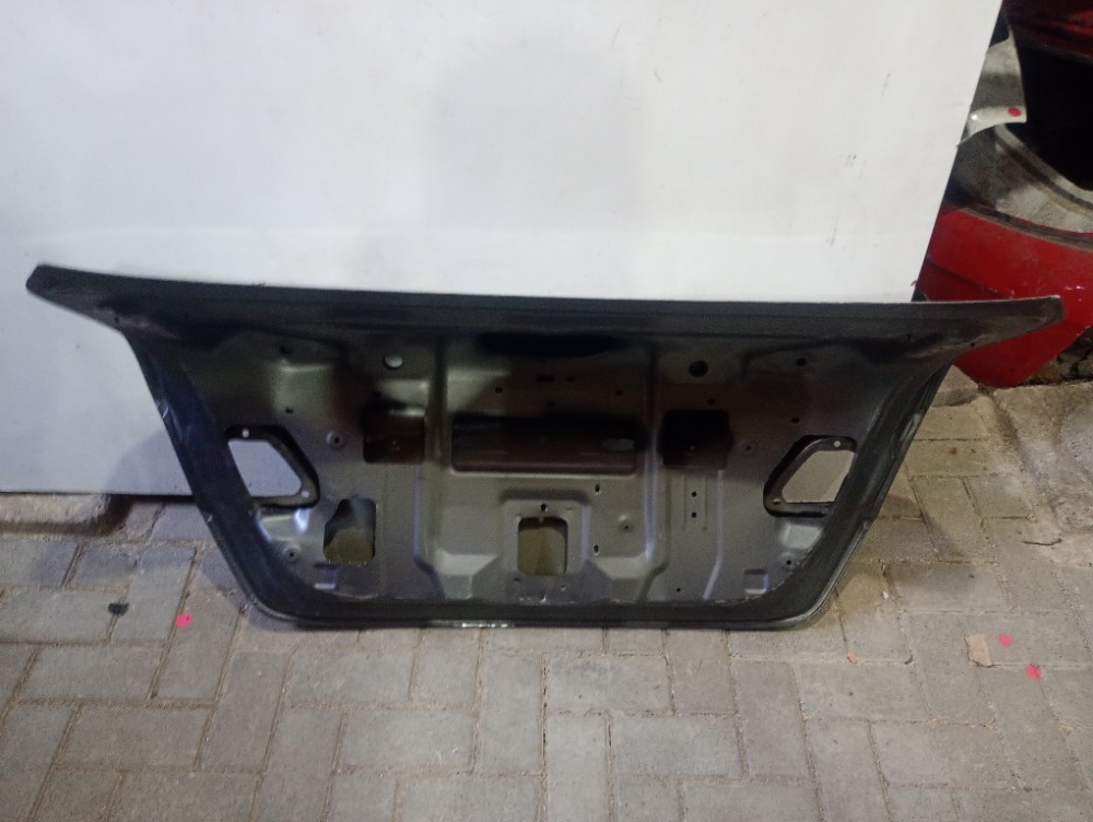 Tsmpa traseira Nissan sentra recuperada 14/17 4