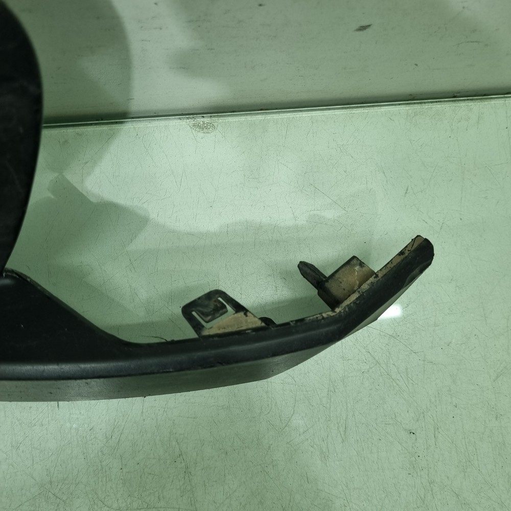 Moldura Direita Do Cibié Fiat Mobi Modelos 2017/2021 Preto 4