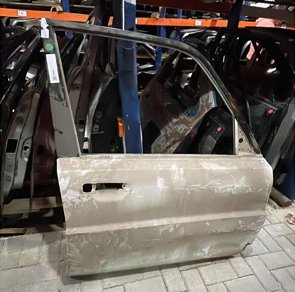 Porta Dianteira Direita Mitsubishi Pajero Tr4 2008/2012 Dianteira Direito Branca 2
