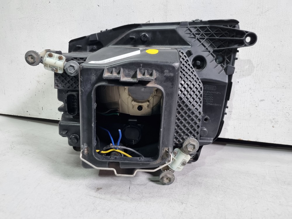 Farol Do Lado Direito Volkswagen Delivery Modelos 2020/2023 Direito/passageiro 5