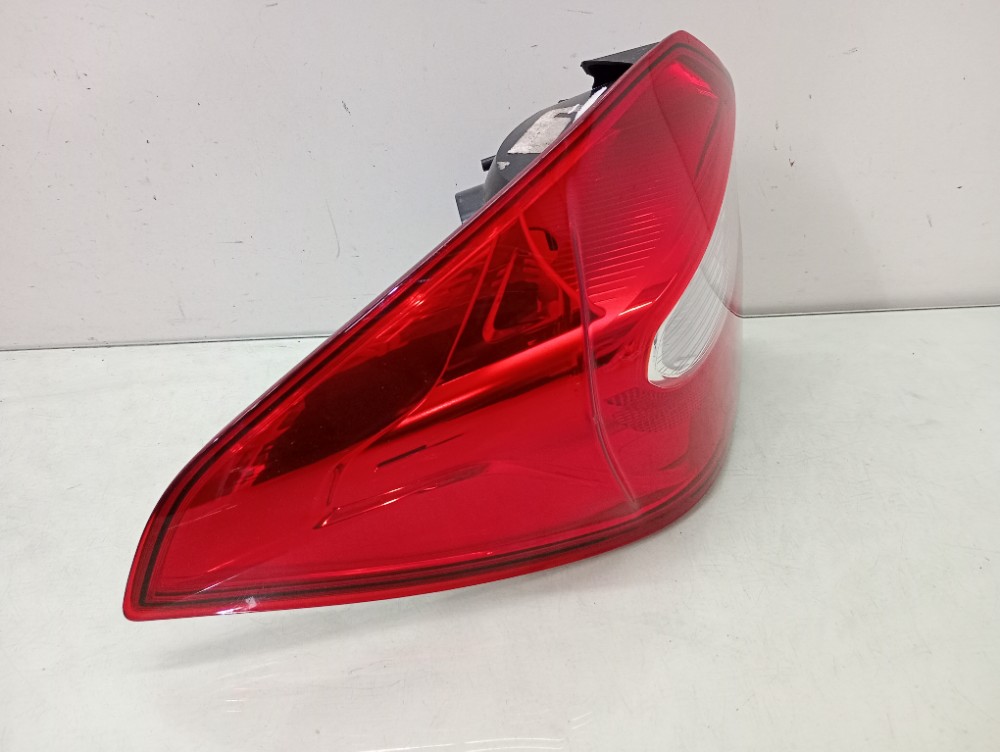 Lanterna Esquerda Ford Ka Sedan 2015/2018 Original Esquerdo/motorista Vermelha 2