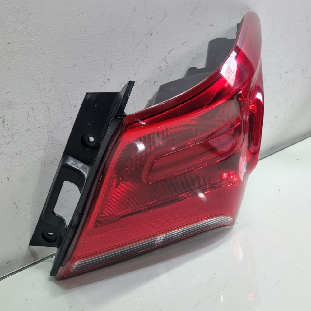 Lanterna Do Lado Direito Chevrolet Prisma Modelos 2017/2019 Direito/passageiro 1