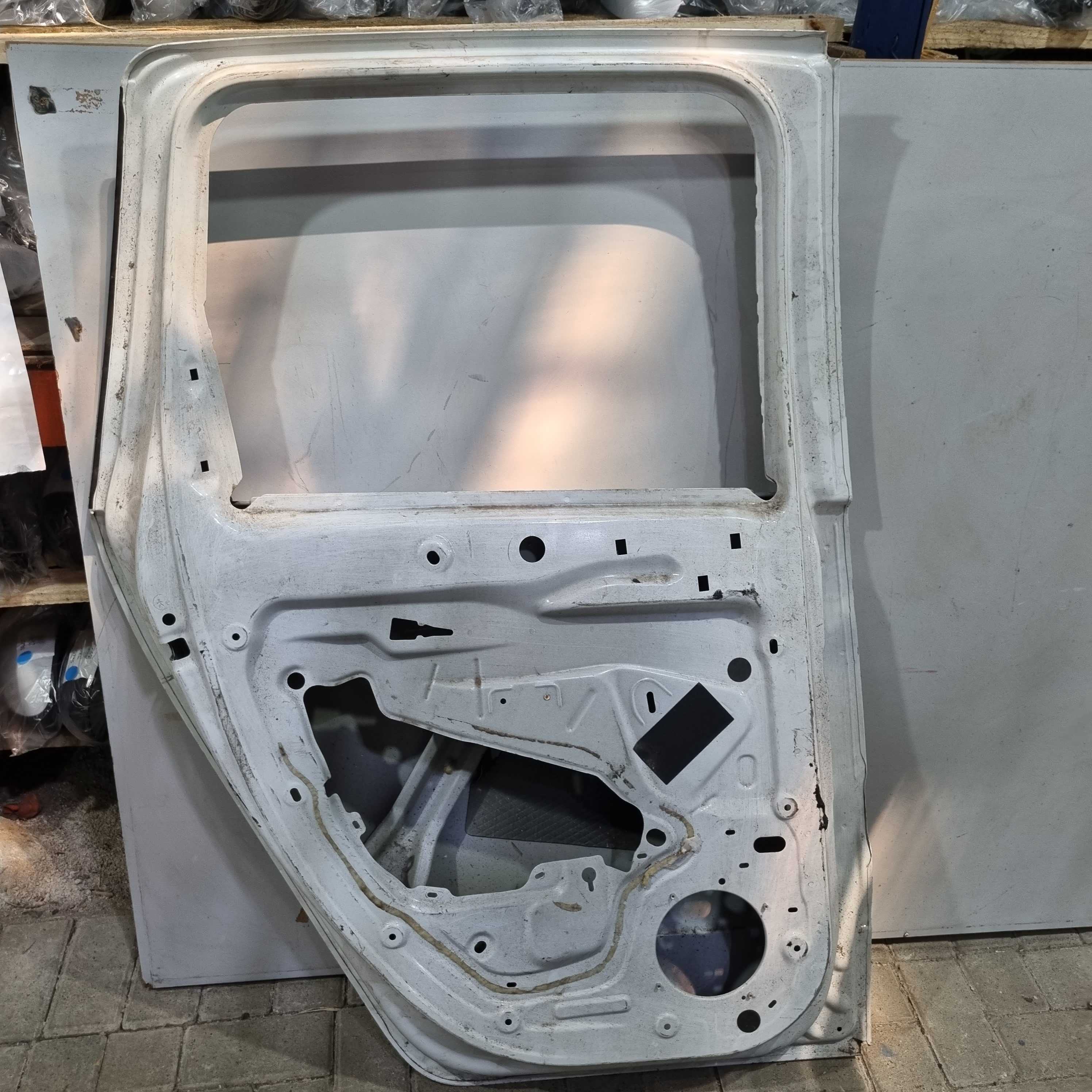 Porta Traseira Do Lado Esquerdo Citroen C3 Picasso 2012/2016 2