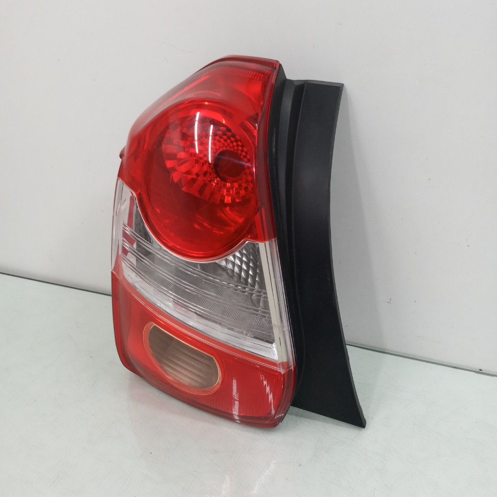 Lanterna Traseira Esquerda Toyota Etios Modelos 2013/2018 Esquerdo/motorista 3