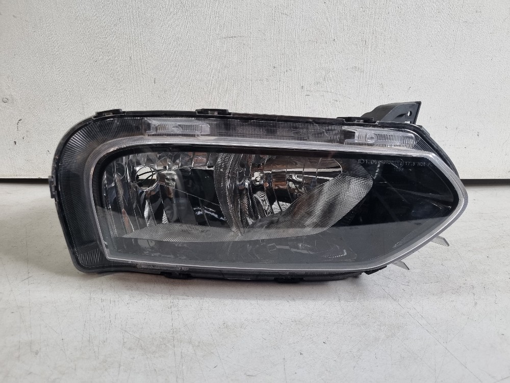 Farol Inferior Direito Renault Kwid 2023 2024 2025 Direito/passageiro