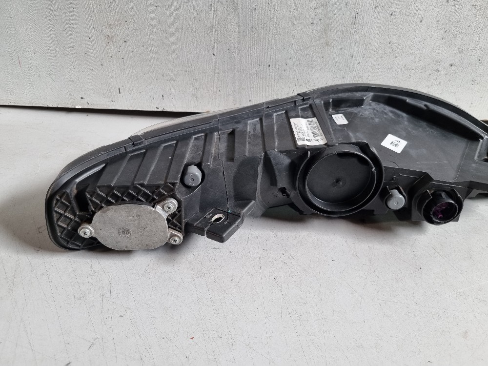 Farol Esquerdo Superior 2 Reatores Fiat Toro 2022/2025. 5