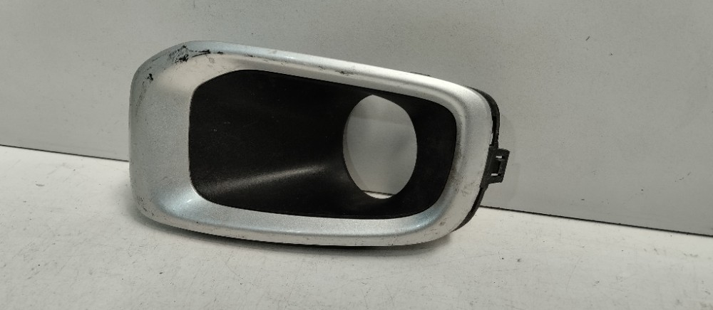 Moldura Milha Esquerda Renegade 2016/2018 Usado E Original. 2