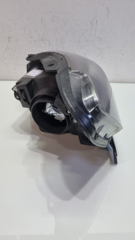 Farol lado direito mascara negra Gol G7Modelo 2017/2018 1