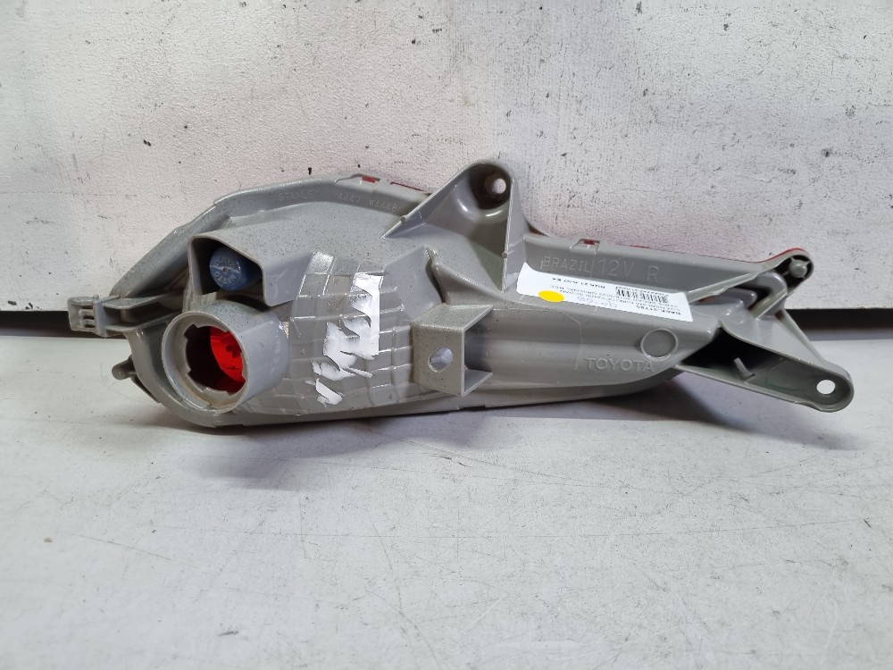 Luz Neblina Direira Toyta Yaris Sedan 2018/2022 Original Rec 8