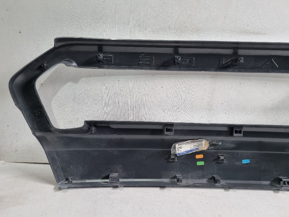 Moldura Da Grade Ford Ranger 2017/2019 Original Nova 3