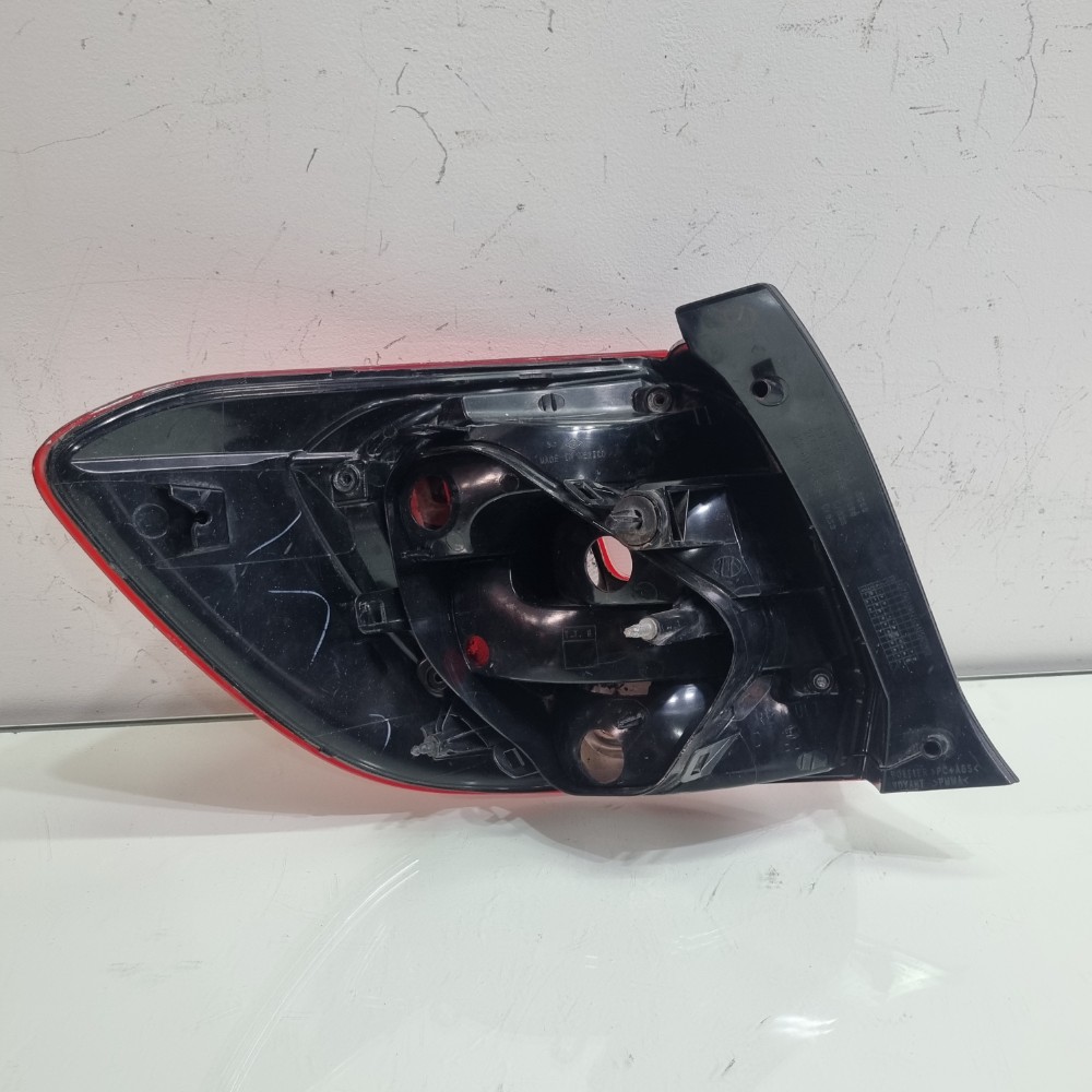 Lanterna Do Lado Direito Renault Sandero Modelos 2016/2019 Direito/passageiro 6