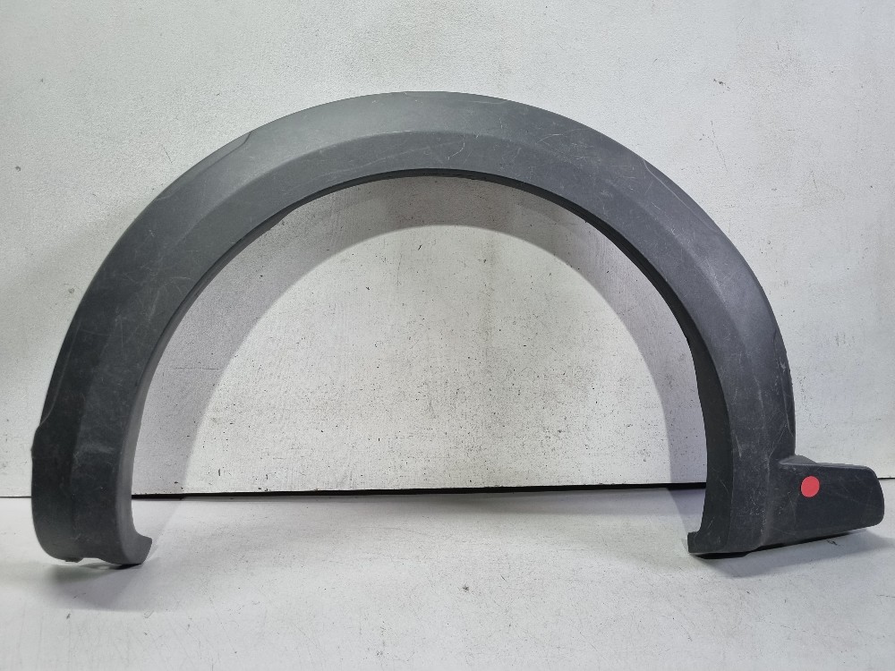 Moldura Paralama Esq. Fiat Strada Working 2014/2019 Seminova 1