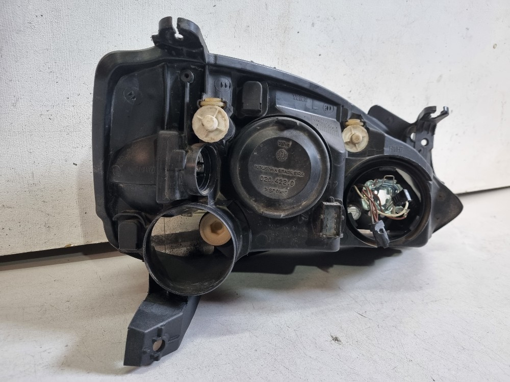 Farol Esquerdo Cromado Chevrolet Corsa 2003/2007 Recuperado Esquerdo/motorista 2
